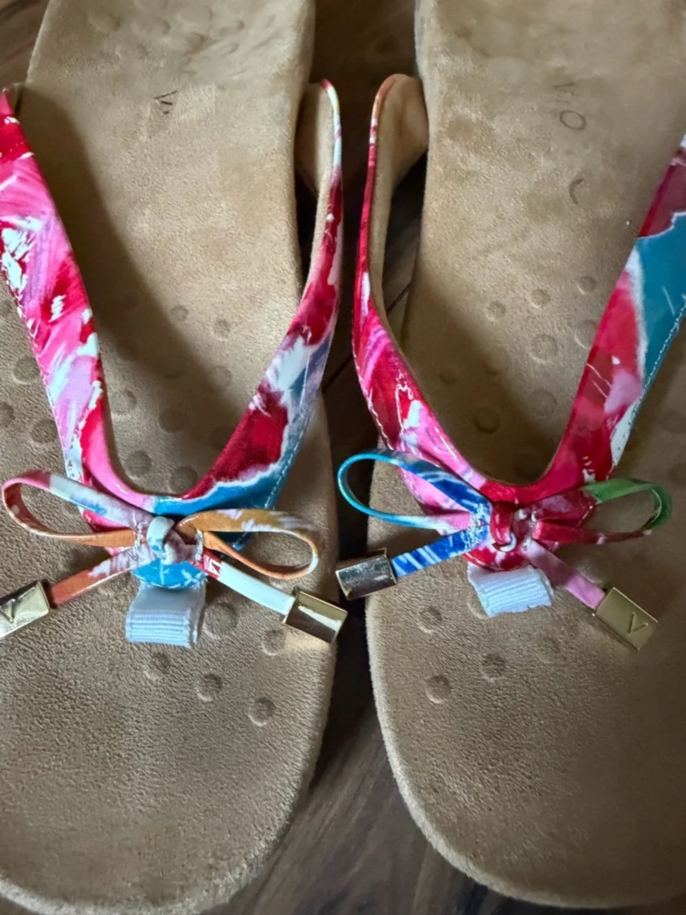 Vionic Bella Thong Sandals